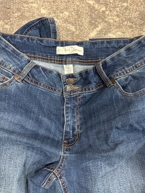 Women’s Midwash Blue Jeans